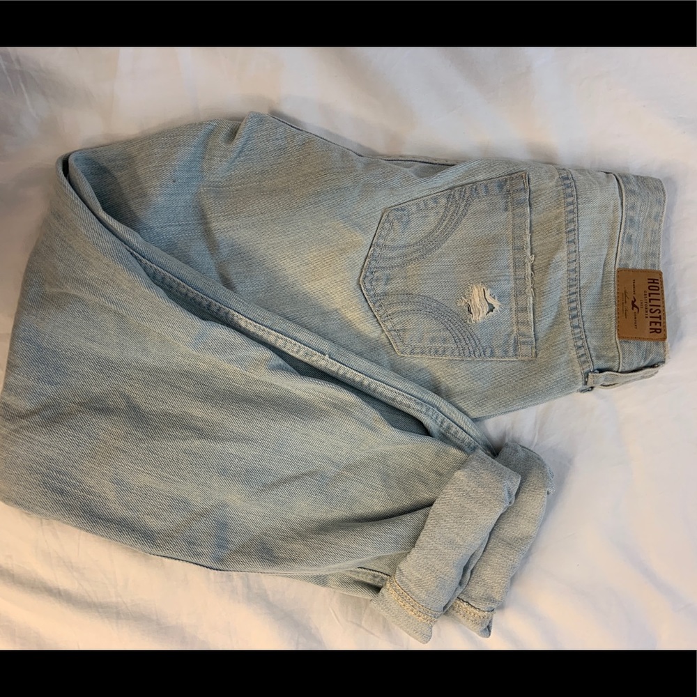*SOLD* Distressed mom jeans